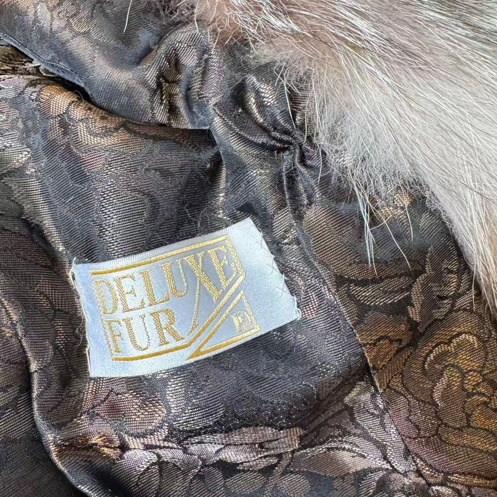 DELUXE FUR SILVER FOX REAL FUR COAT RARE DESIGN BEAUTIFUL LINING SIZE L JAPAN