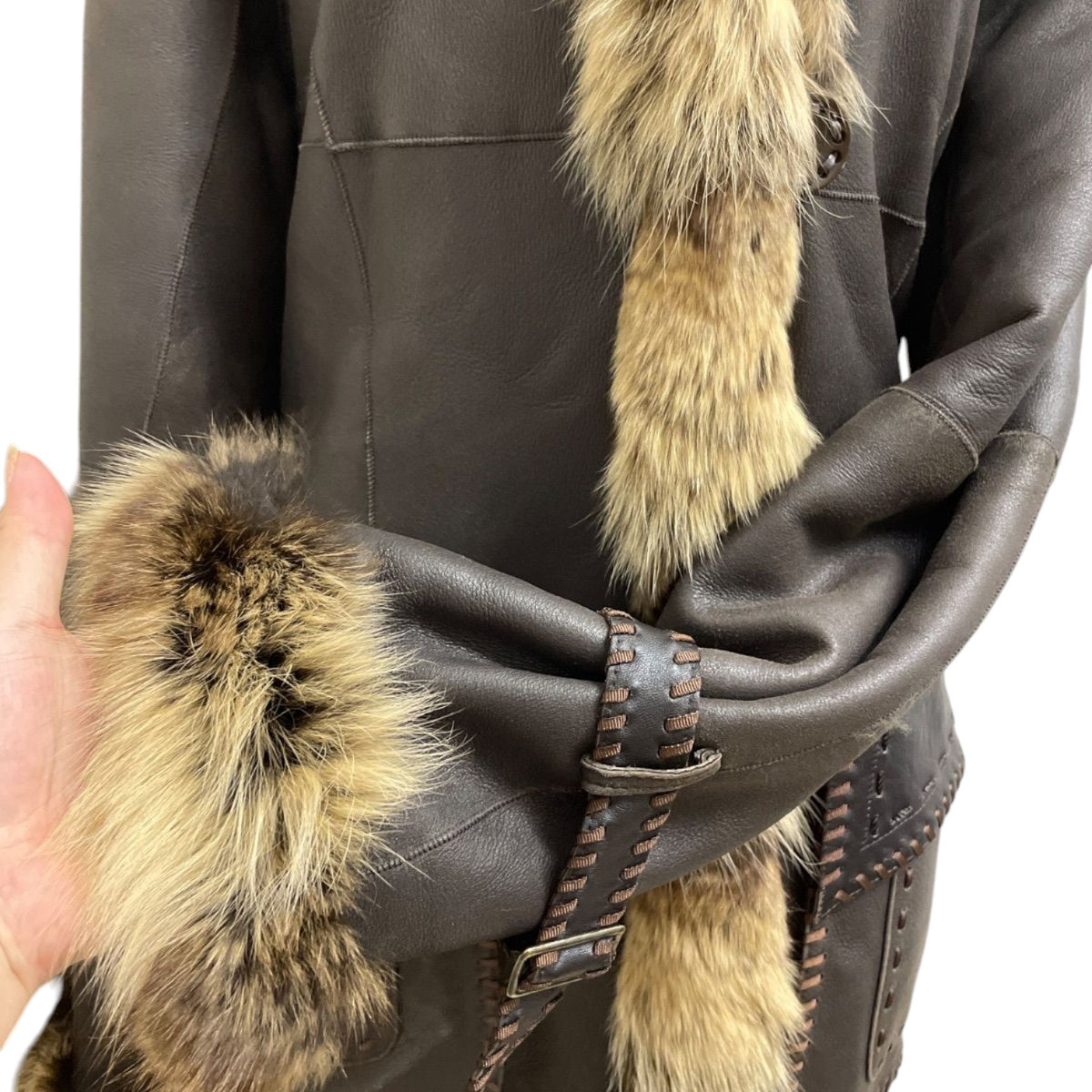 REAL SHEARLING MOUTON FUR HOODED LONG COAT JACKET BELTED BROWN JAPAN - image 4