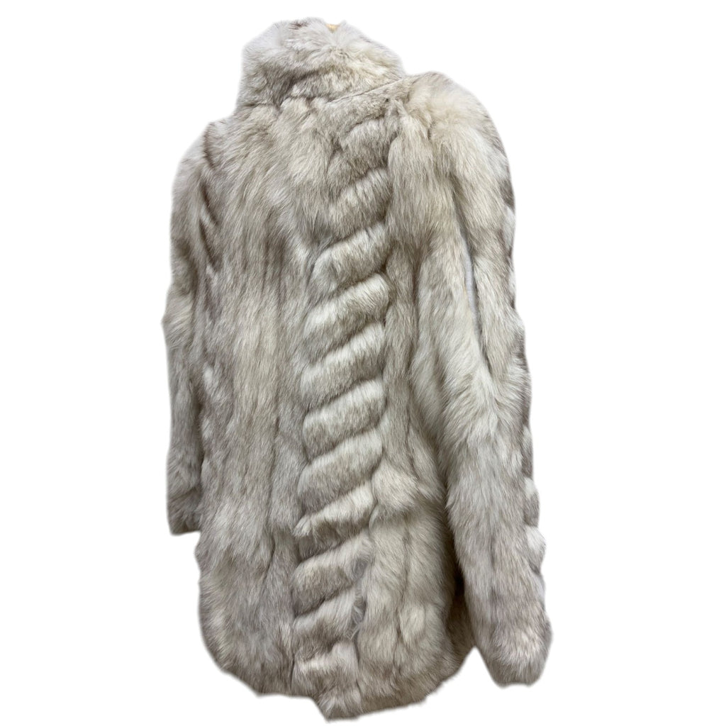 SAGA FOX REAL FUR COAT JACKET CHEVRON VOLUMINOUS THICK WARM WHITE FROM JAPAN