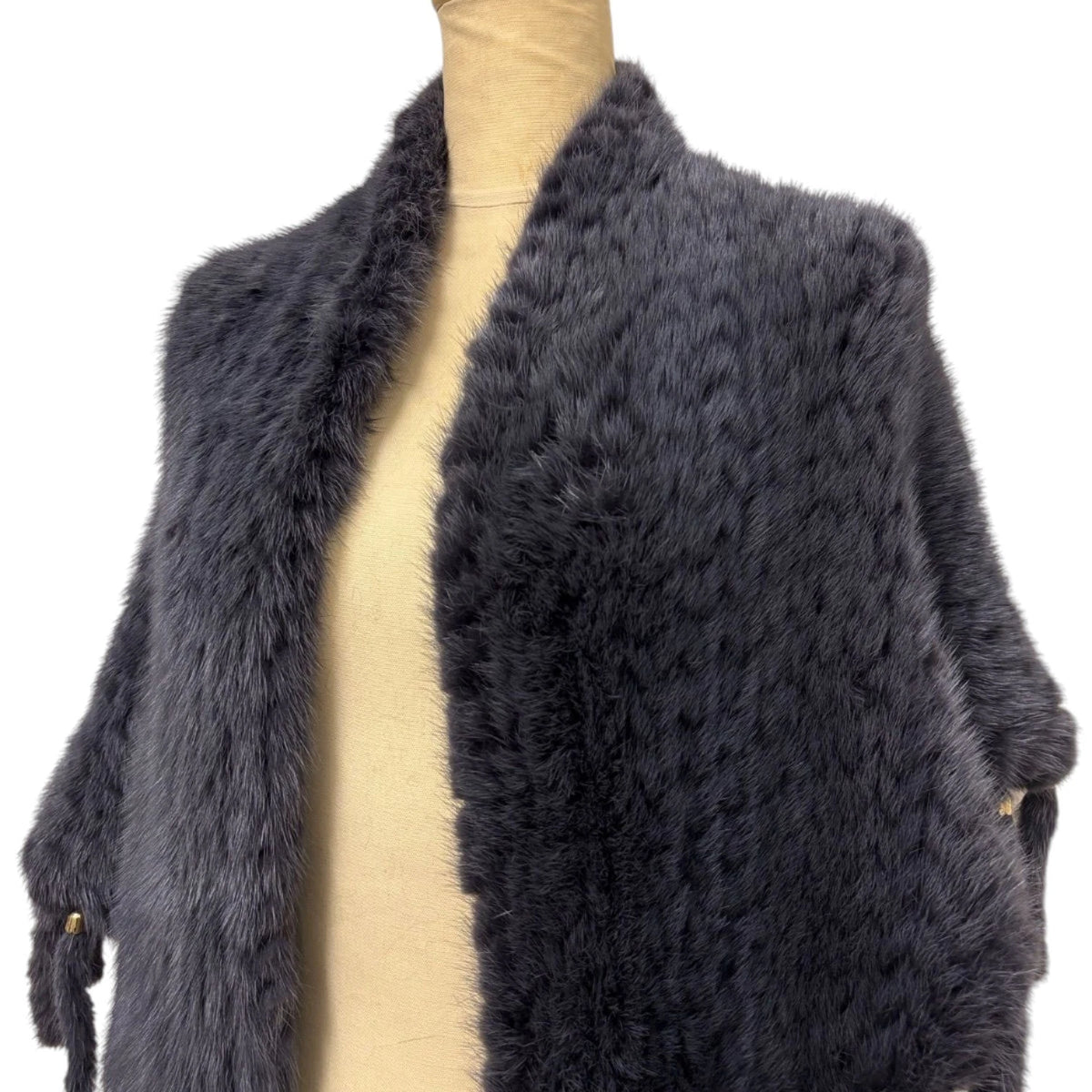 MINK FUR SHAWL BLUE GREY STOLE REAL FUR WITH ORNAMENT FROM JAPAN