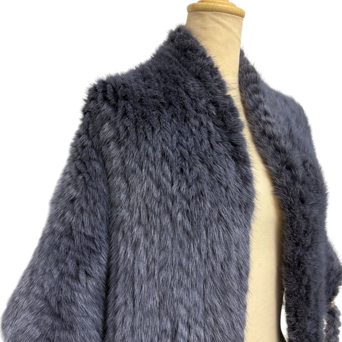 MINK FUR SHAWL BLUE GREY STOLE REAL FUR WITH ORNAMENT FROM JAPAN